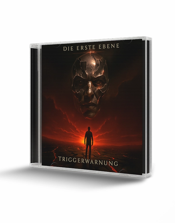 Schrägansicht der CD „Die erste Ebene – Triggerwarnung“ von Paul Hafemann in Jewelcase mit rotem Covermotiv und schwebendem metallischem Kopf über Silhouette.